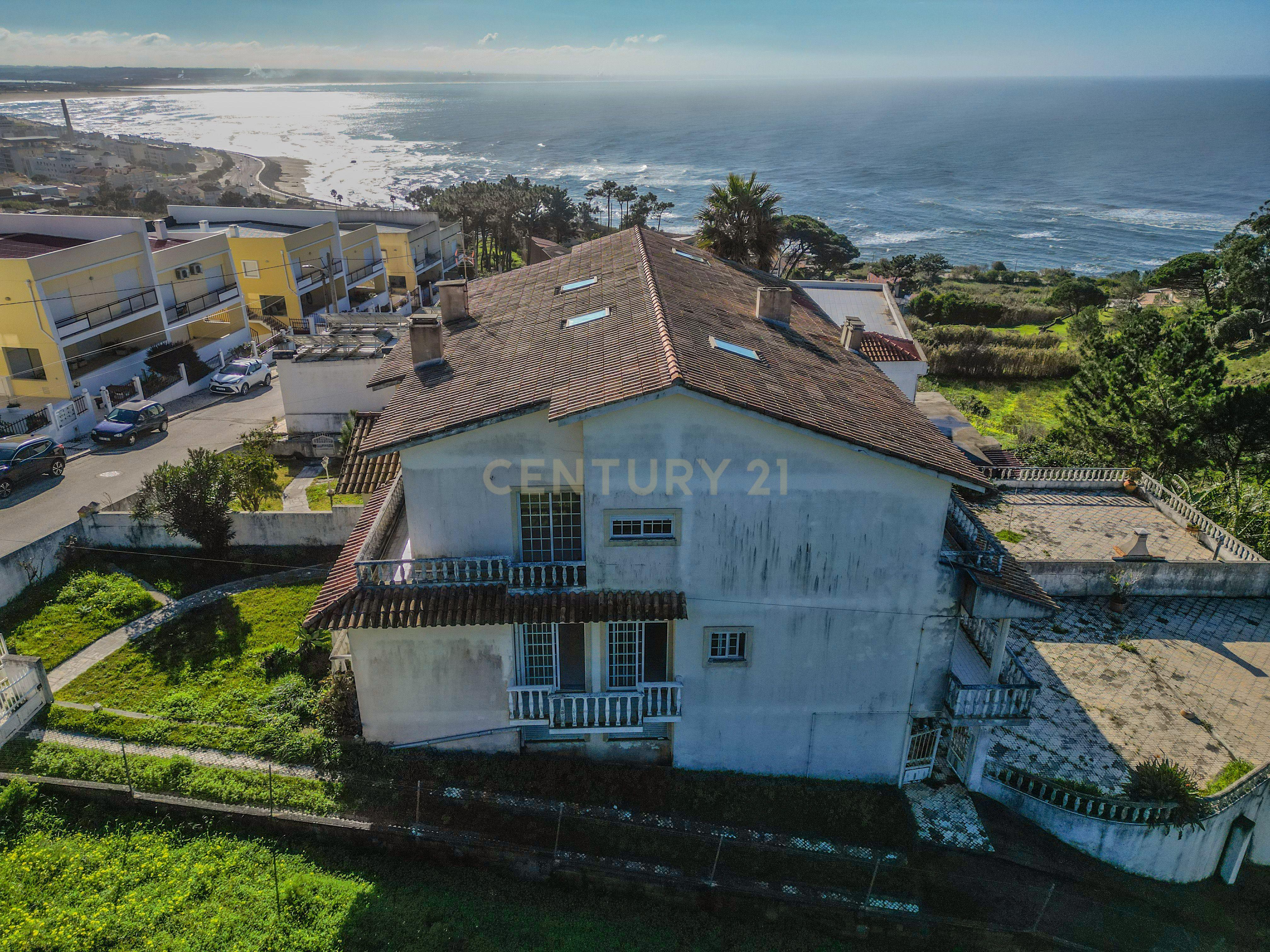 Moradia T4 com piscina e vista de mar na Figueira da Foz - Image 3
