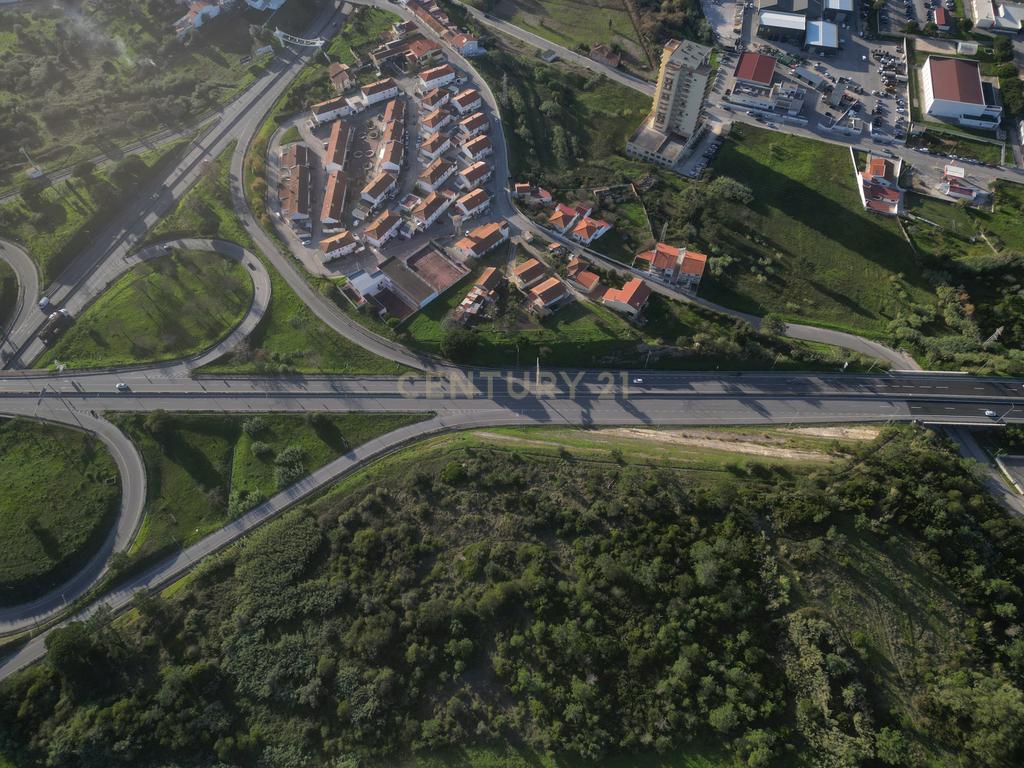 Oportunidade de Investimento: Dois Terrenos Contíguos com Potencial Construtivo – Figueira da Foz - Image 13