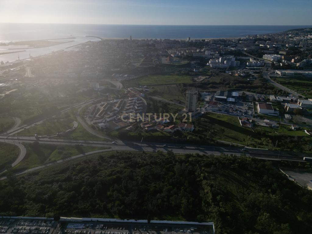 Oportunidade de Investimento: Dois Terrenos Contíguos com Potencial Construtivo – Figueira da Foz - Image 7