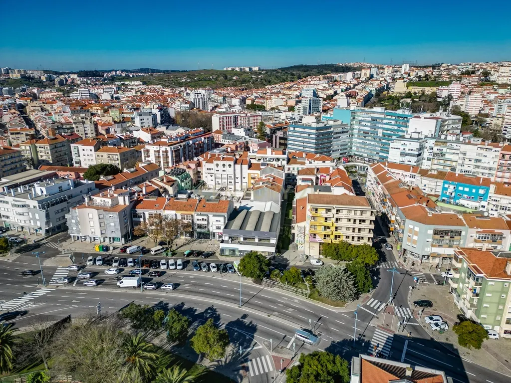 Edificio Comércio - Centro da Amadora, Rua Gonçalves Ramos - Image 58