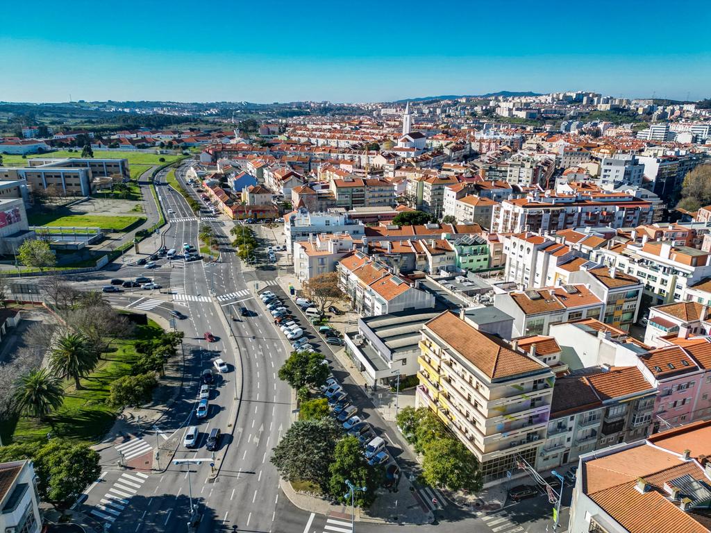 Edificio Comércio  - Centro da Amadora,  Rua Gonçalves Ramos - Image 59