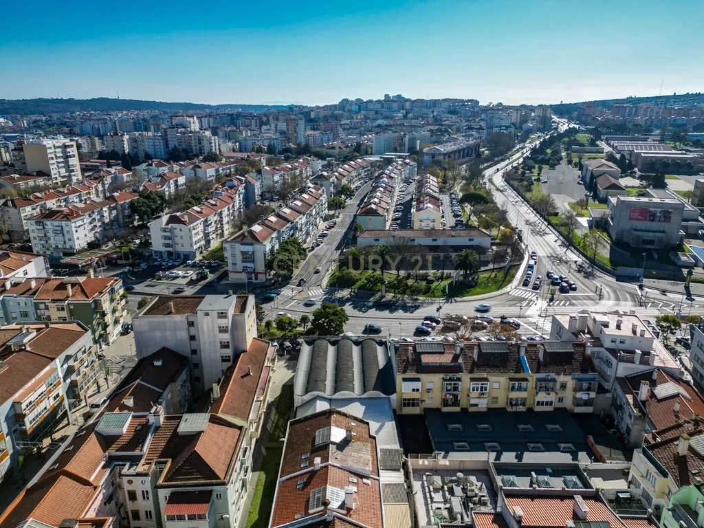 Edificio Comércio - Centro da Amadora, Rua Gonçalves Ramos - Image 63