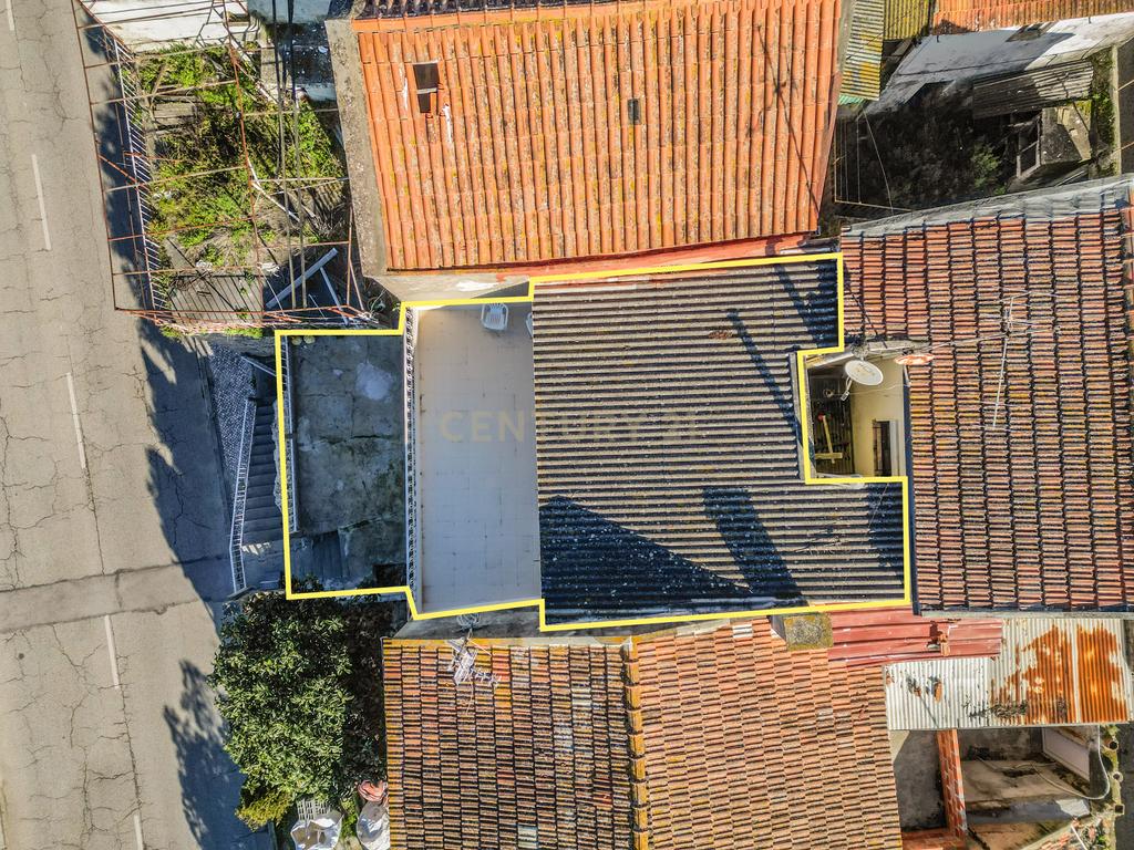 Casa T2  com Pátio e Boa Exposição Solar Bairro da Estação Figueira da Foz - Image 4