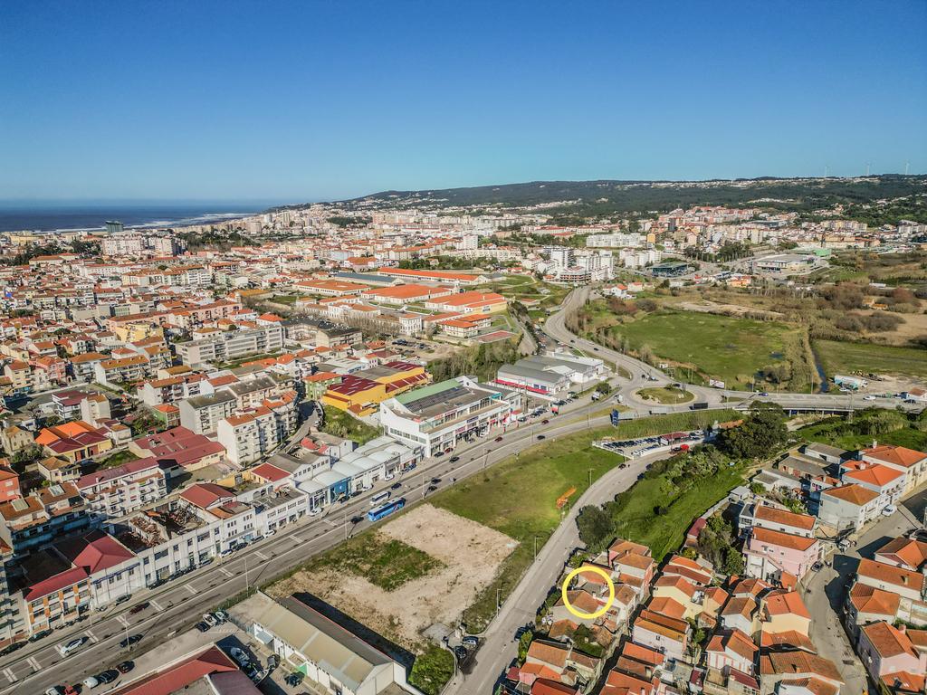 Casa T2  com Pátio e Boa Exposição Solar Bairro da Estação Figueira da Foz - Image 5