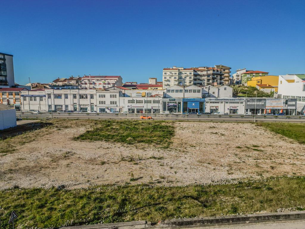 Casa T2  com Pátio e Boa Exposição Solar Bairro da Estação Figueira da Foz - Image 9