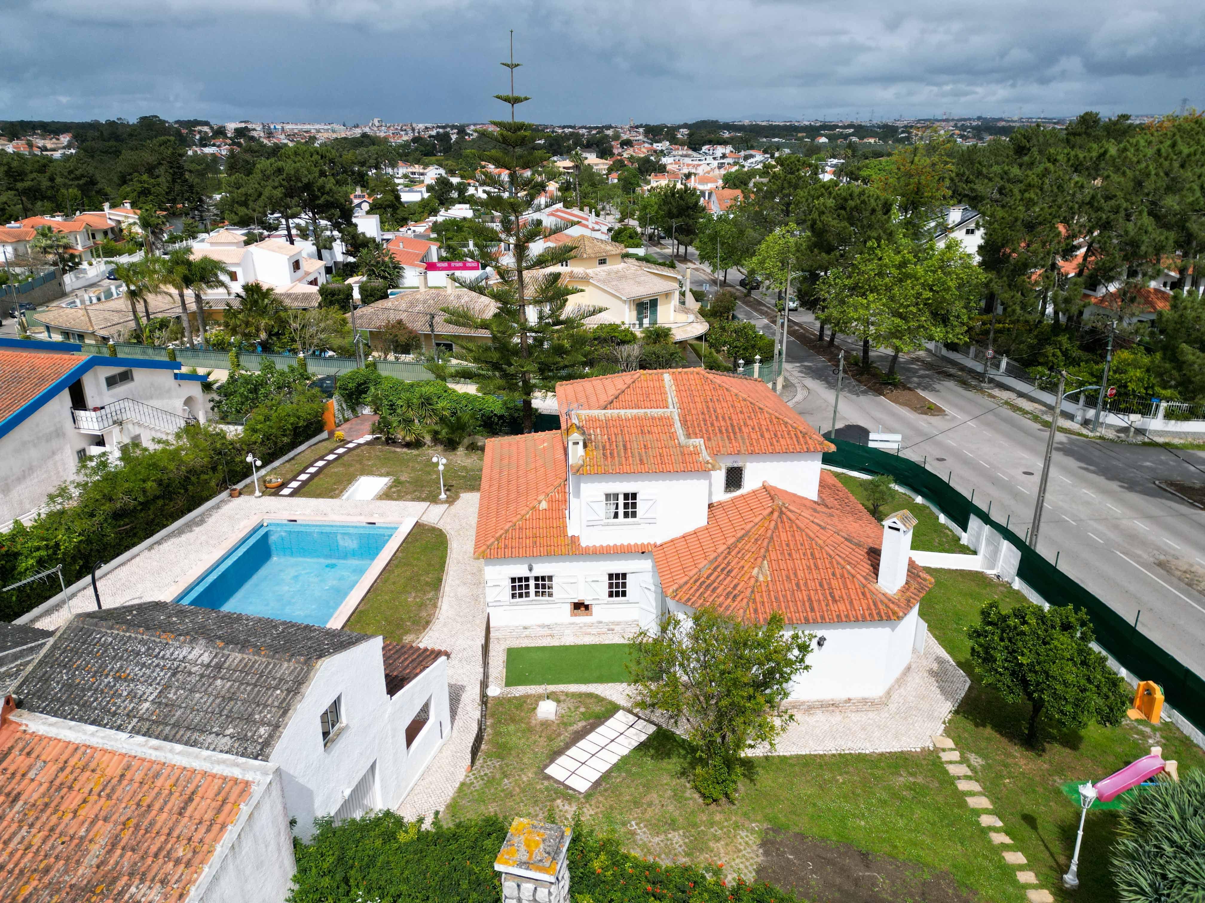 Fantástica Moradia isolada T4 na Marisol - Image 5
