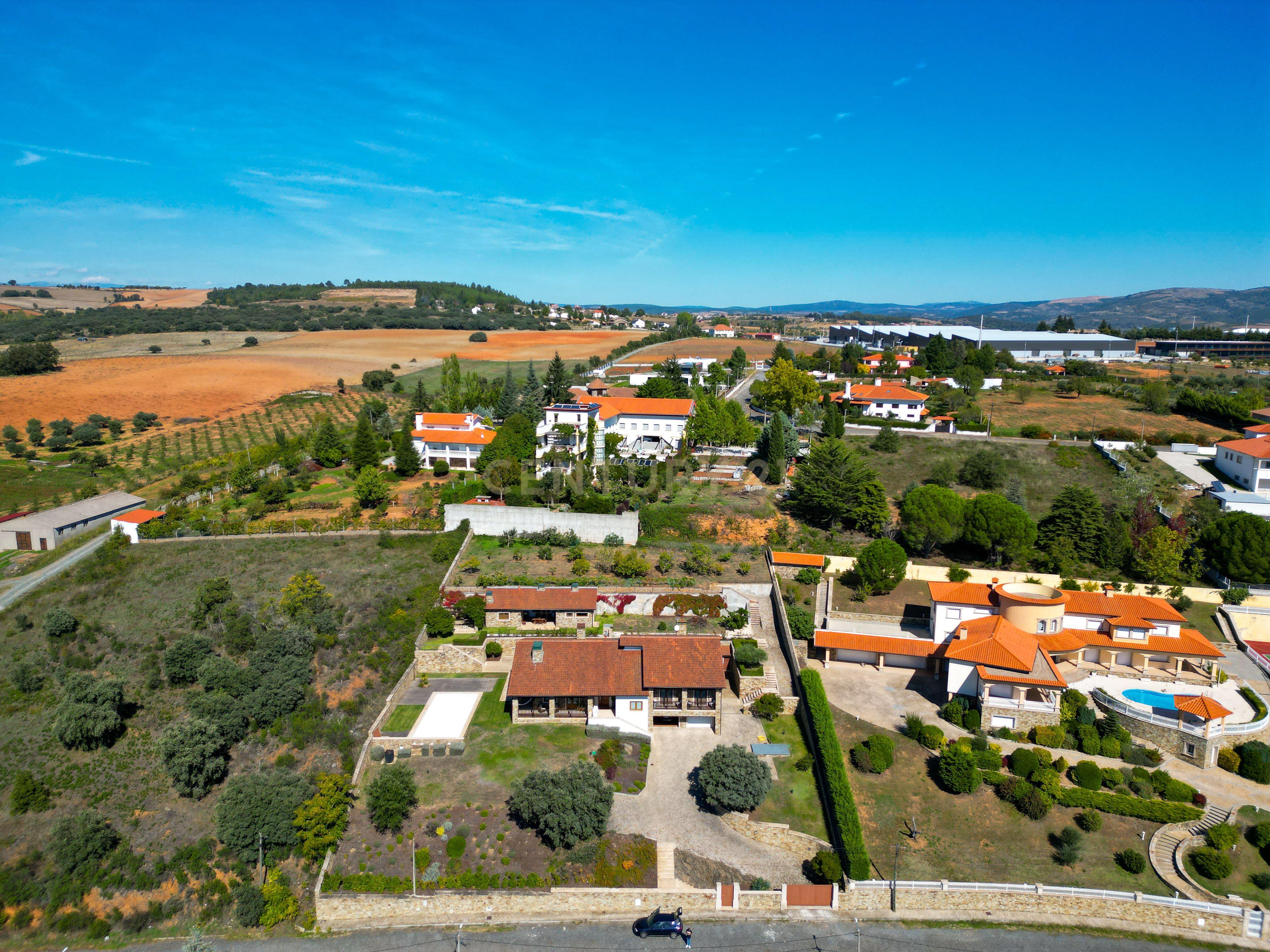 Terreno para Moradia Unifamiliar - Image 17