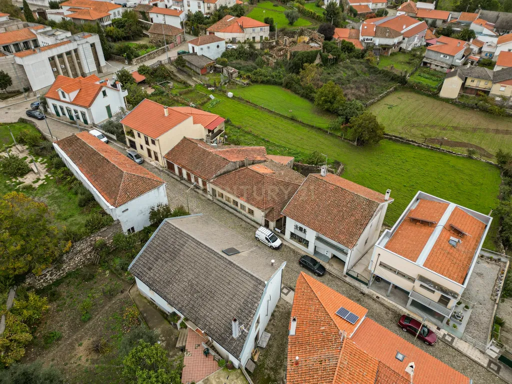 Moradia para reconstruir - Vimioso - Image 9