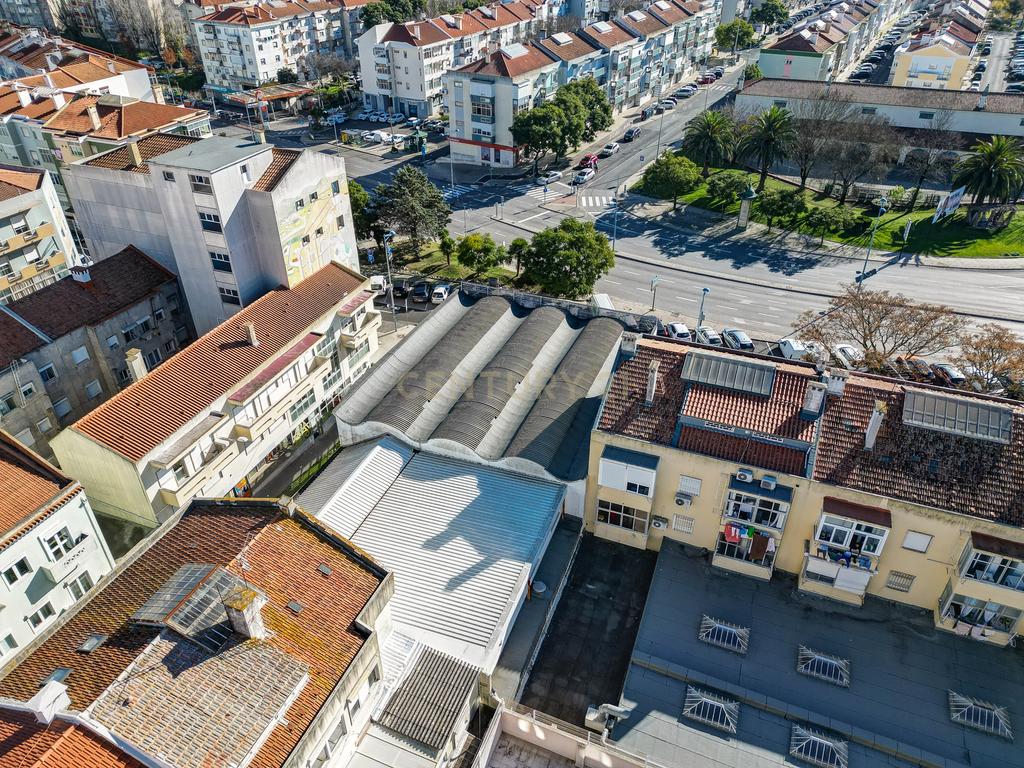 Edificio Comércio  - Centro da Amadora,  Rua Gonçalves Ramos - Image 76