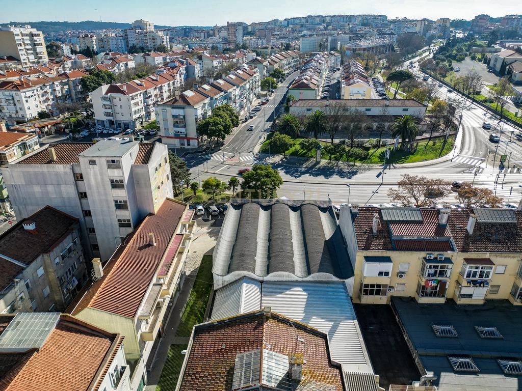 Edificio Comércio  - Centro da Amadora,  Rua Gonçalves Ramos - Image 74