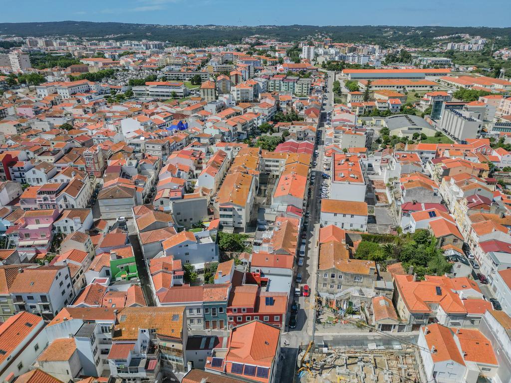 Oficina de Serralharia Civil e Mecânica na Rua das Rosas, nº23, em Figueira da Foz - Image 24