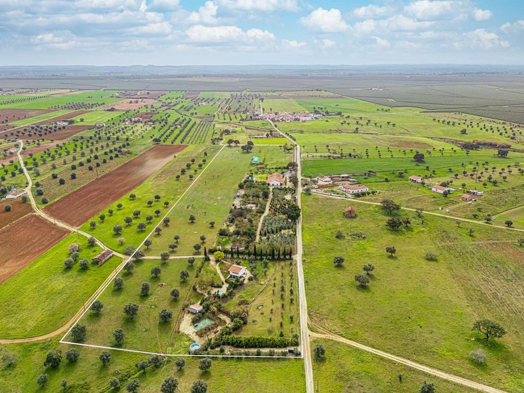 PROPRIEDADE DE FÉRIAS DOS SONHOS À VENDA NO ALENTEJO, PORTUGAL - Image 39