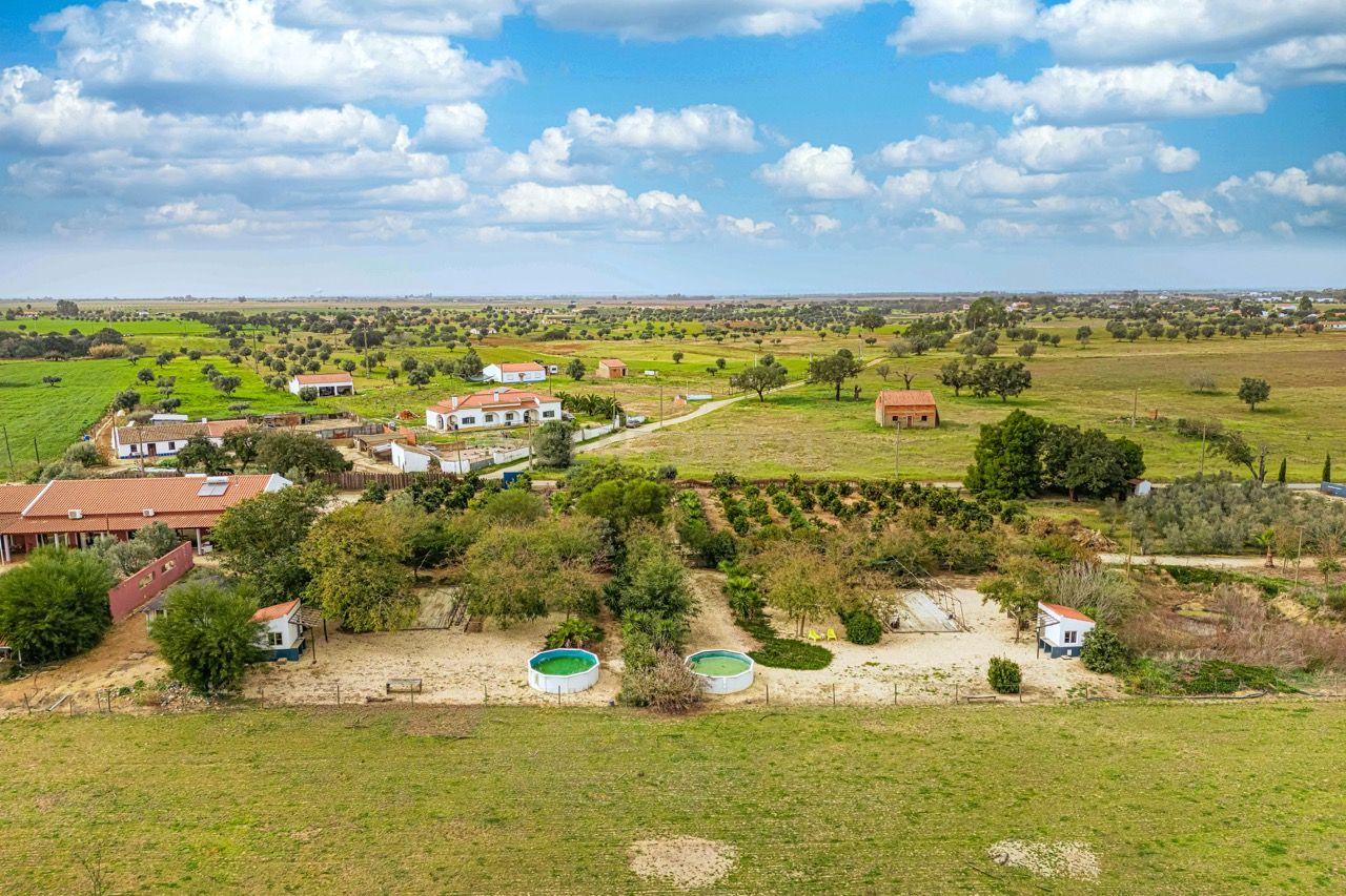 PROPRIEDADE DE FÉRIAS DOS SONHOS À VENDA NO ALENTEJO, PORTUGAL - Image 36