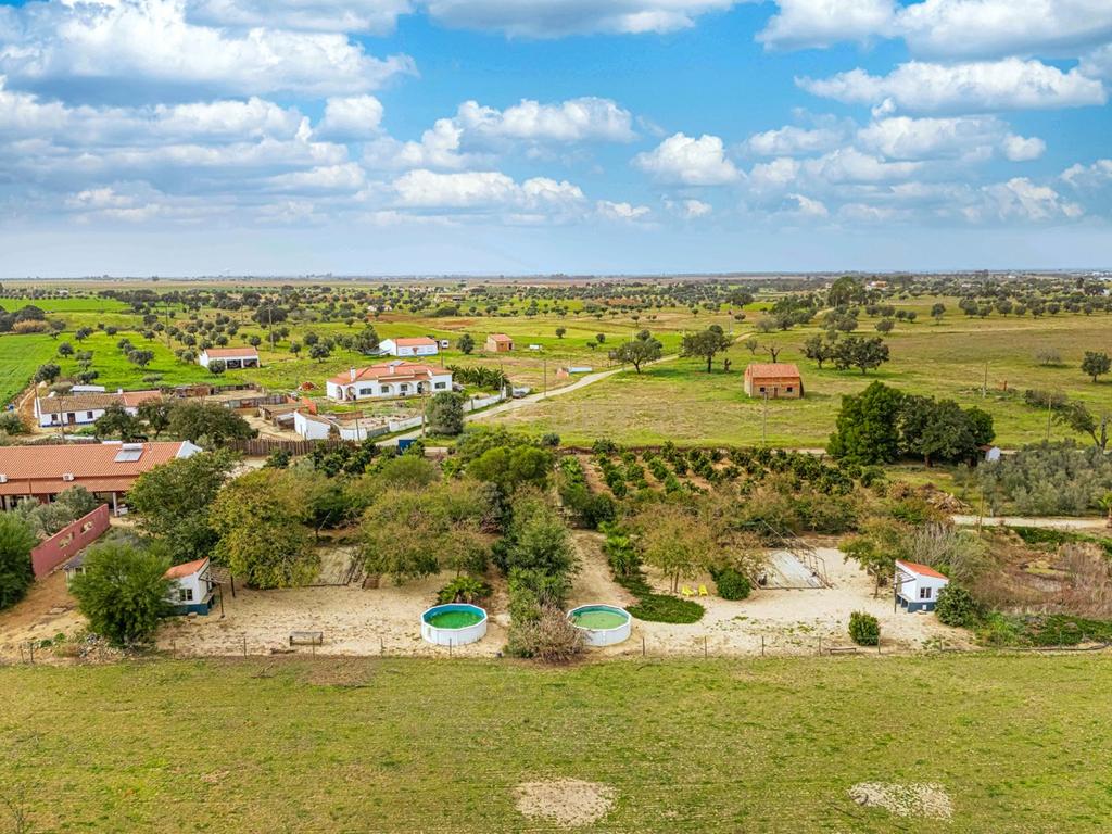 PROPRIEDADE DE FÉRIAS DOS SONHOS À VENDA NO ALENTEJO, PORTUGAL - Image 36