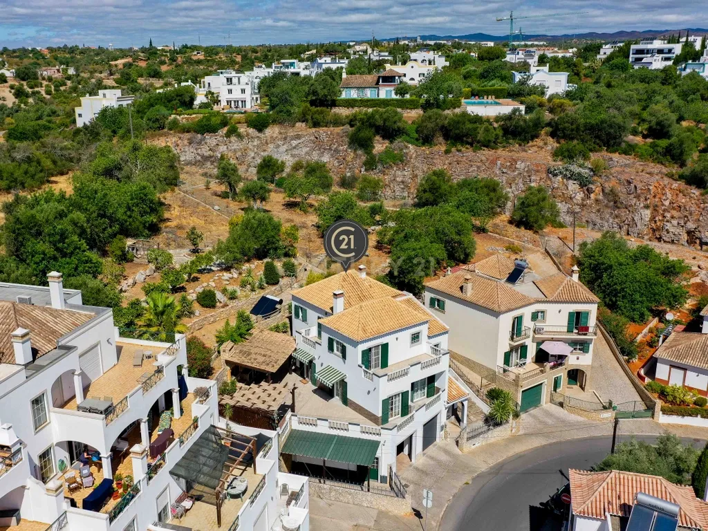 Moradia Isolada T4 na Colina da Asseca a Apenas 1km da Ponte Romana, no Centro de Tavira - Image 59