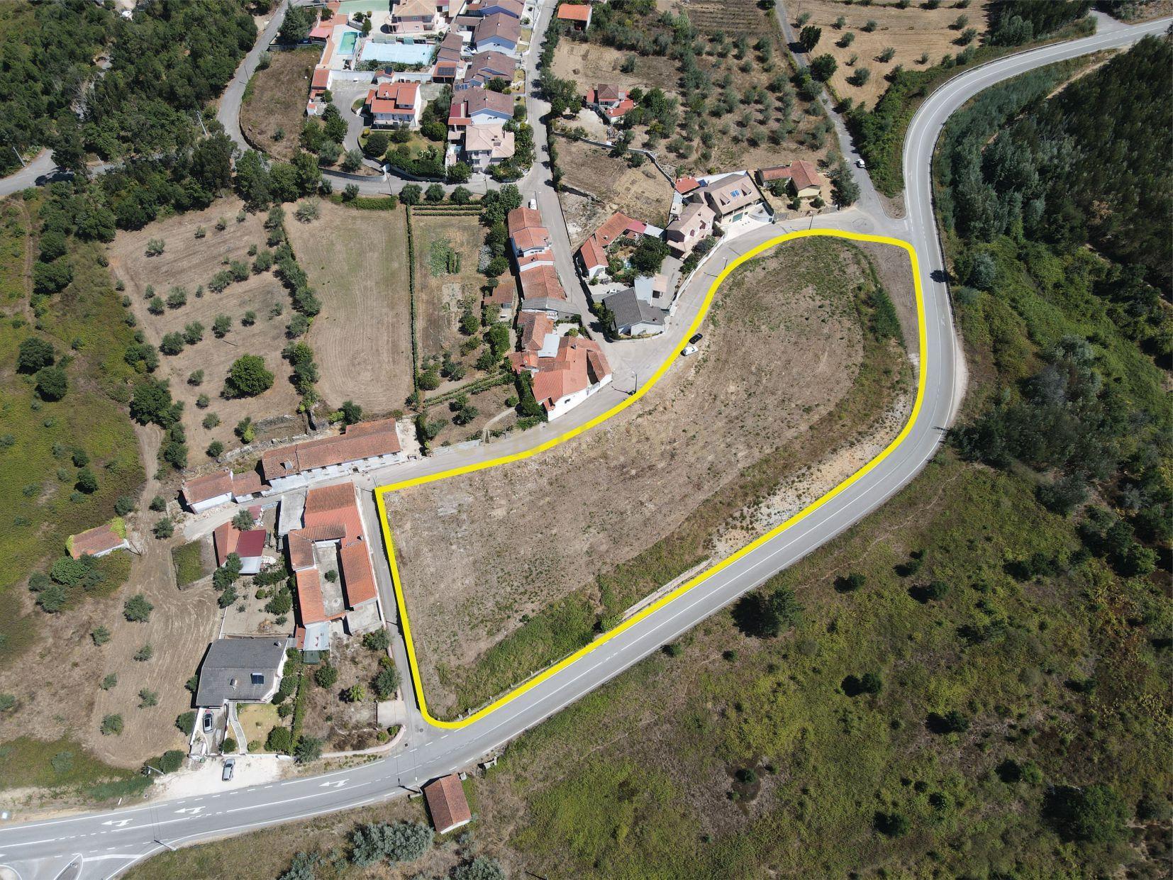 Terreno com viabilidade para loteamento e construção de Edifícios em Propriedade Horizontal, Vila Nova de Poiares - Image 2