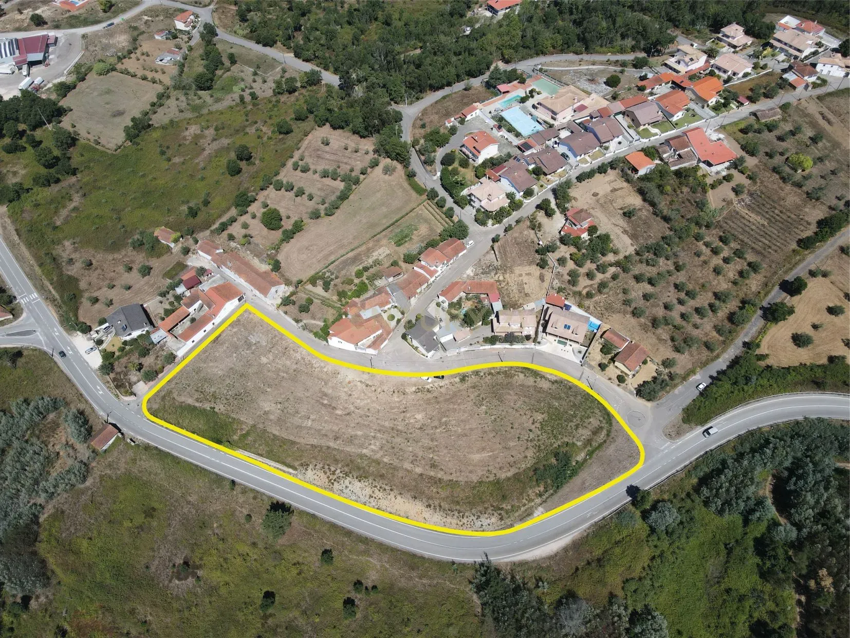 Terreno com viabilidade para loteamento e construção de Edifícios em Propriedade Horizontal, Vila Nova de Poiares - Image 1