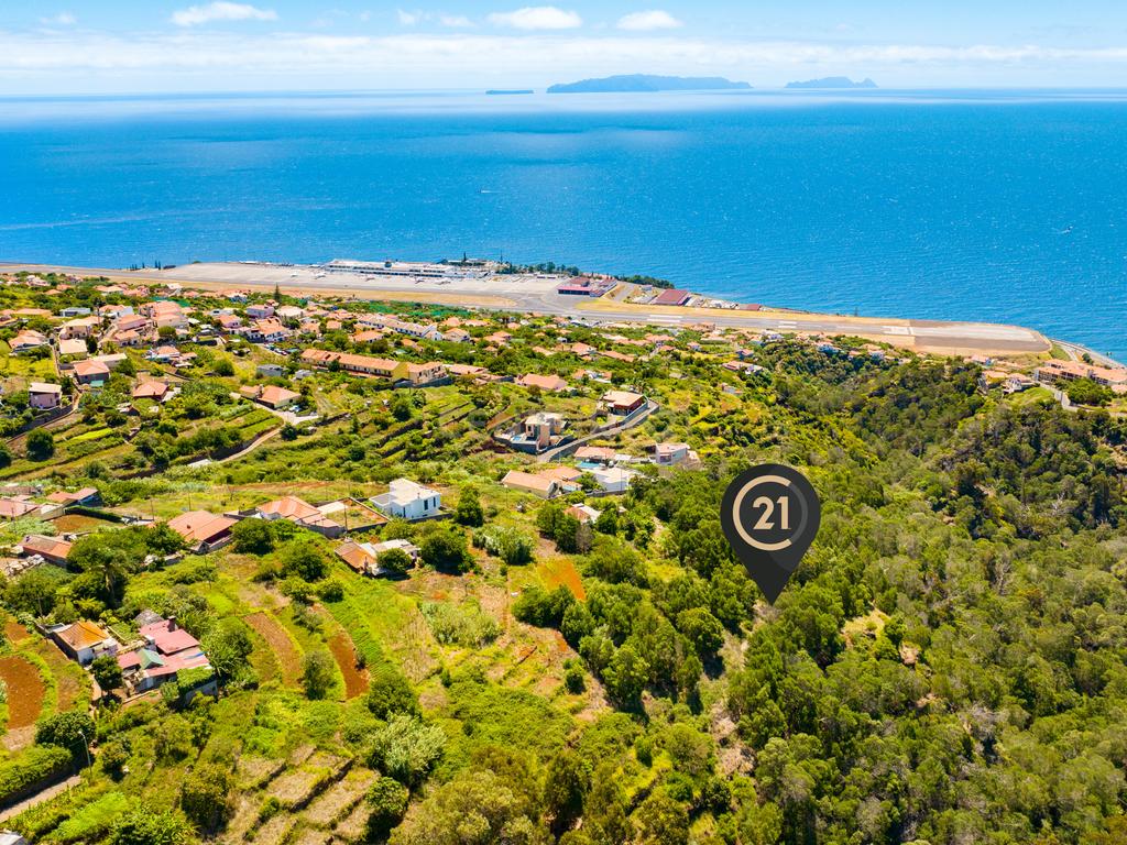 Terreno Agrícola de 850 m2 - Eiras, Santa Cruz, Madeira - Image 1