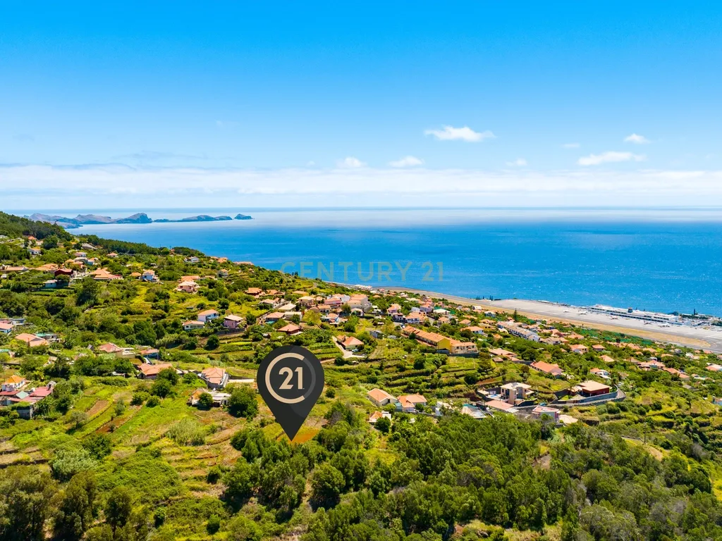 🌿 Terreno 640 m2 Rústico-Agrícola nas Eiras - R 190 - Santa Cruz, Madeira - Image 2
