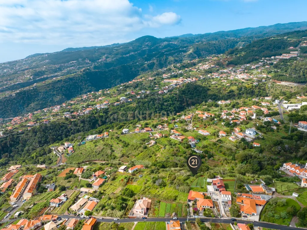 Terreno Rústico Agroflorestal de 900 m2 - Santa Cruz, Madeira - Image 14