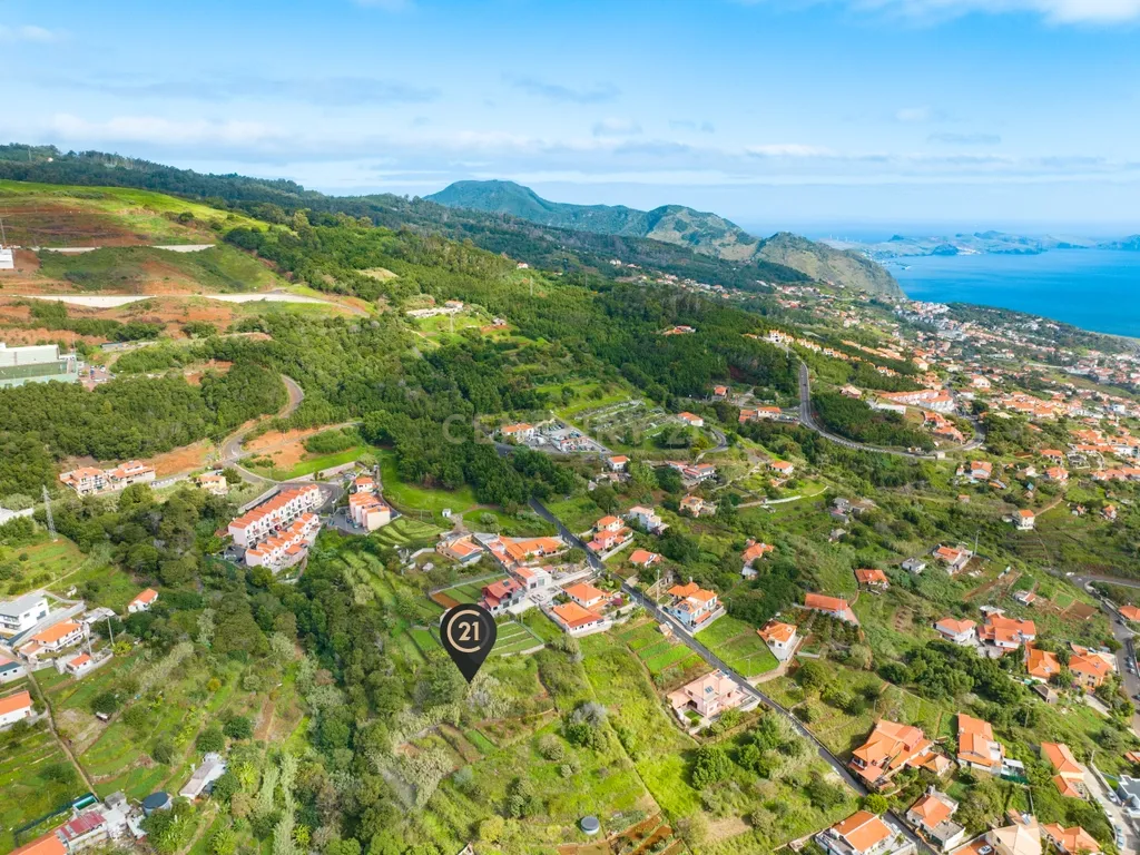 Terreno Rústico Agroflorestal de 900 m2 - Santa Cruz, Madeira - Image 11
