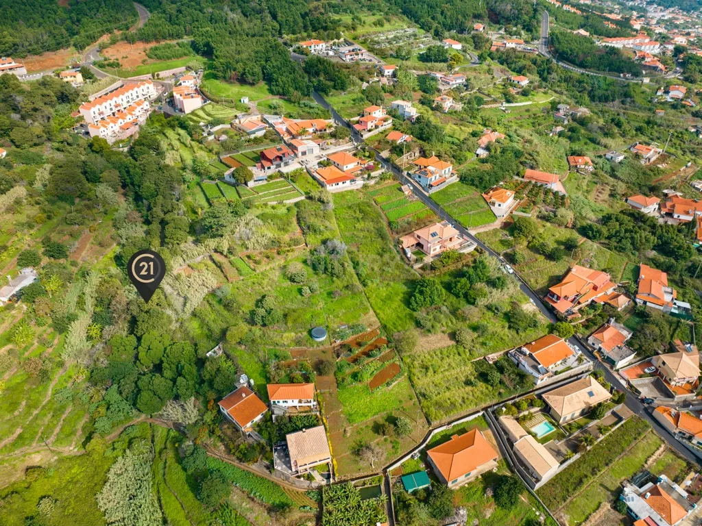 Terreno Rústico Agroflorestal de 730 m2 - Santa Cruz, Madeira - Image 13
