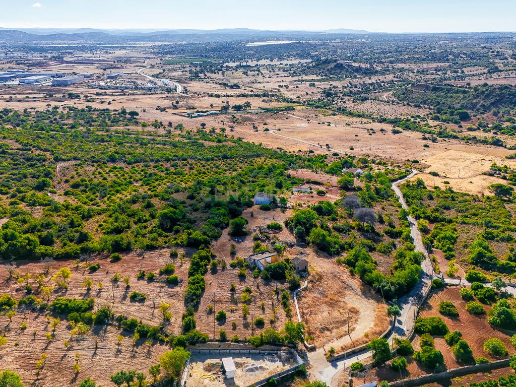 TERRENO COM RUINA PERTO DA COSTA ALGARVIA - Image 5