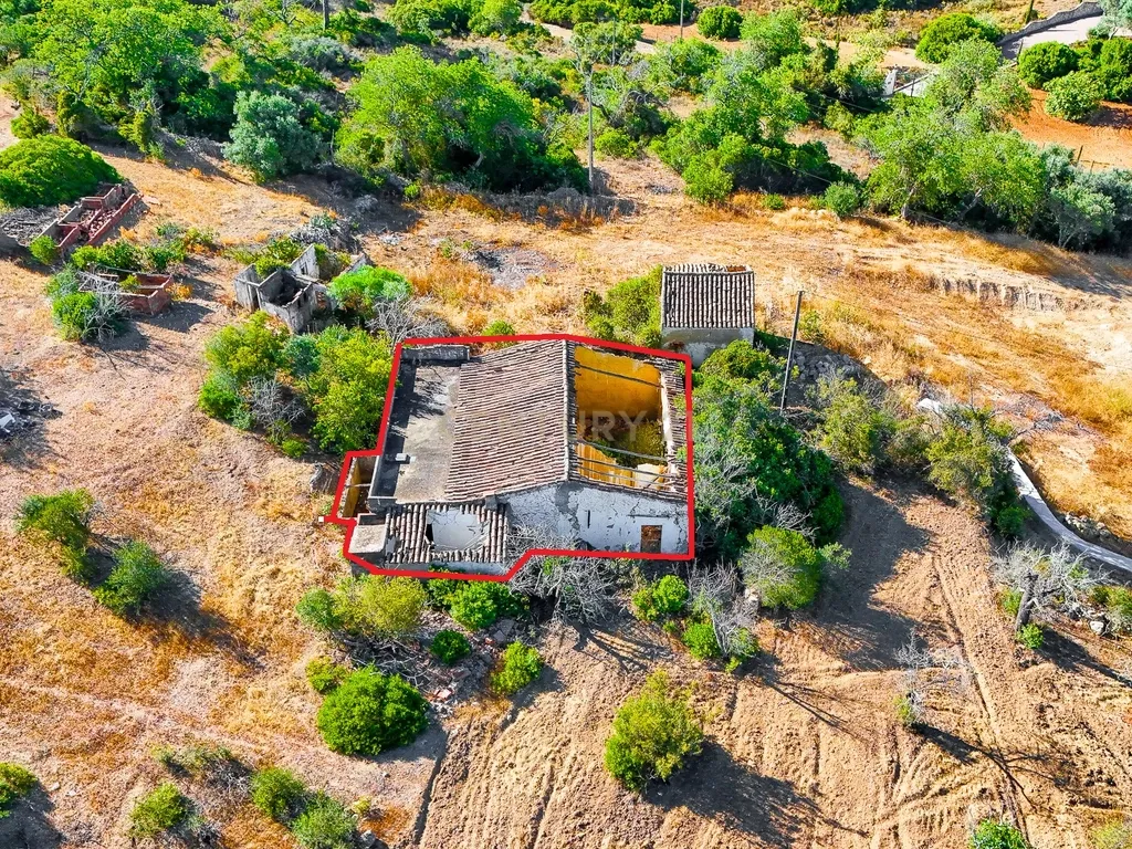 TERRENO COM RUINA PERTO DA COSTA ALGARVIA - Image 8