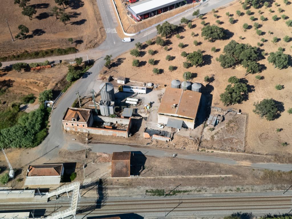 Armazém com negócio de secagem de cereais em funcionamento em Santiago do Cacém - Alvalade do Sado - Image 10