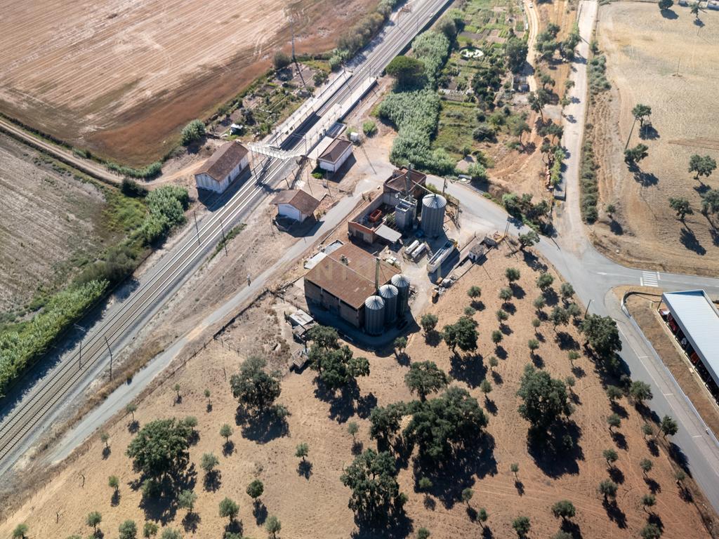 Armazém com negócio de secagem de cereais em funcionamento em Santiago do Cacém - Alvalade do Sado - Image 18