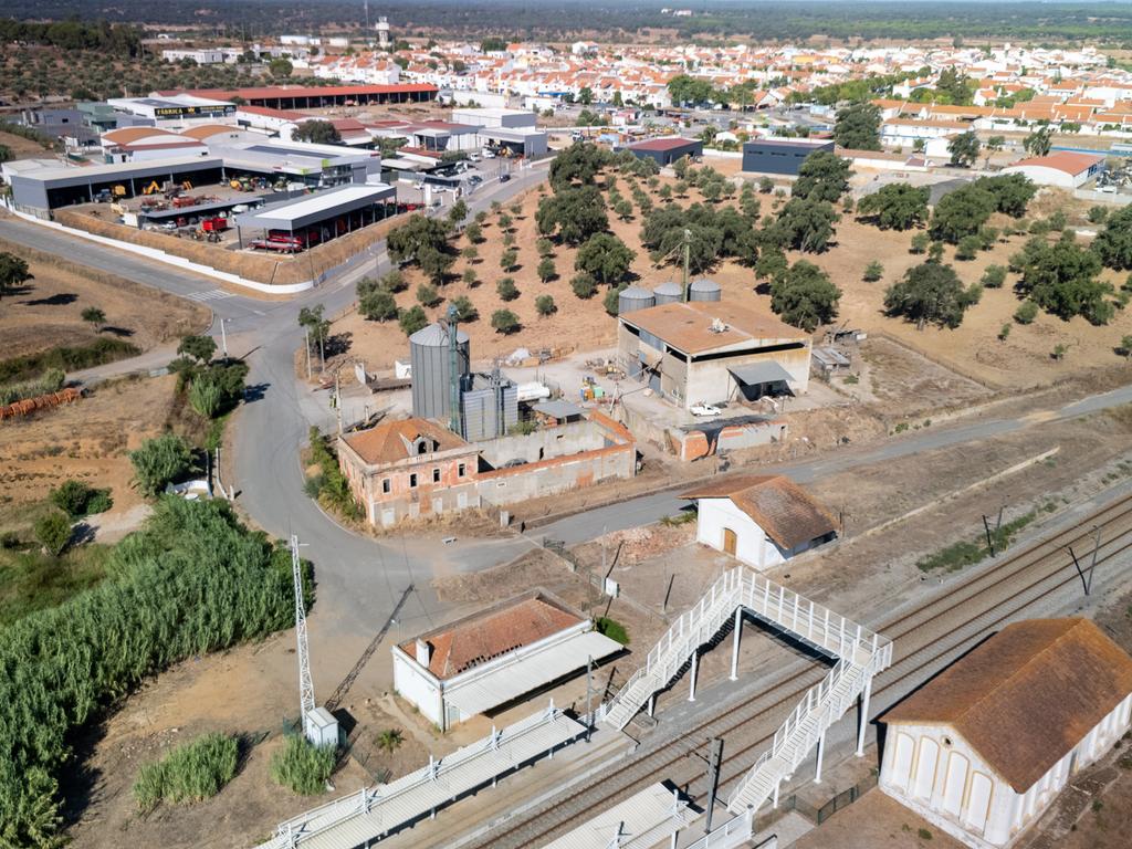 Armazém com negócio de secagem de cereais em funcionamento em Santiago do Cacém - Alvalade do Sado - Image 15