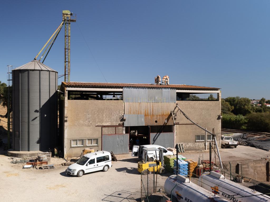 Armazém com negócio de secagem de cereais em funcionamento em Santiago do Cacém - Alvalade do Sado - Image 22