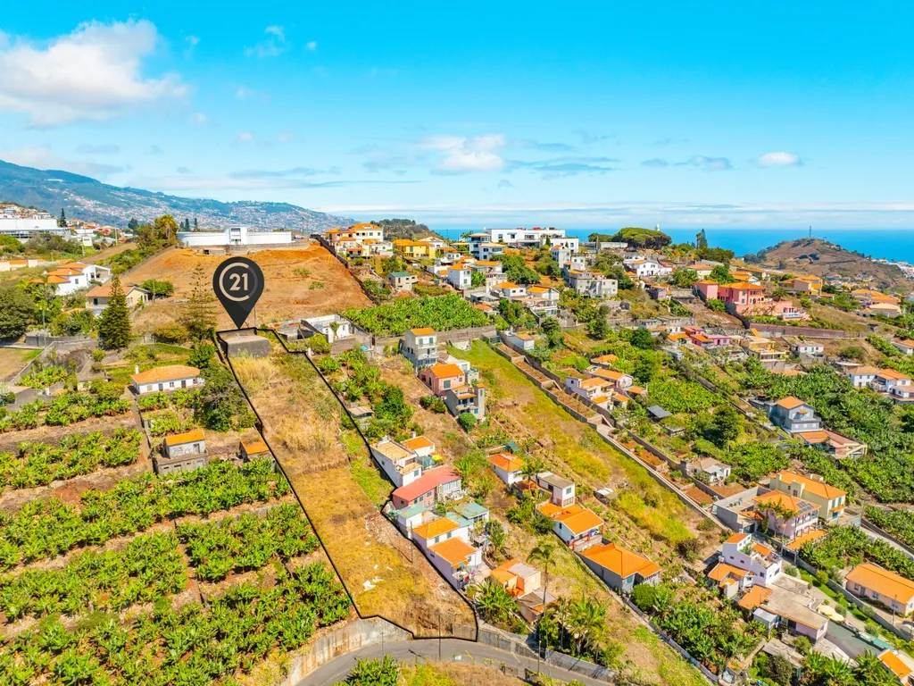 Oportunidade de Investimento – Terreno à Venda em Santa Rita, Funchal - Image 4