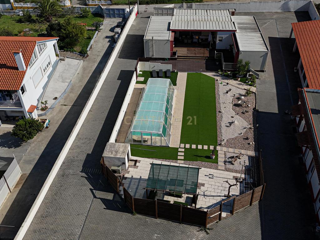 Moradia Independente com Piscina aquecida, Anexos e 3 BOXs (Riachos) - Image 90