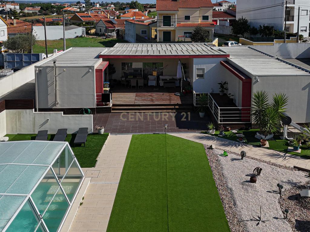 Moradia Independente com Piscina aquecida, Anexos e 3 BOXs (Riachos) - Image 84