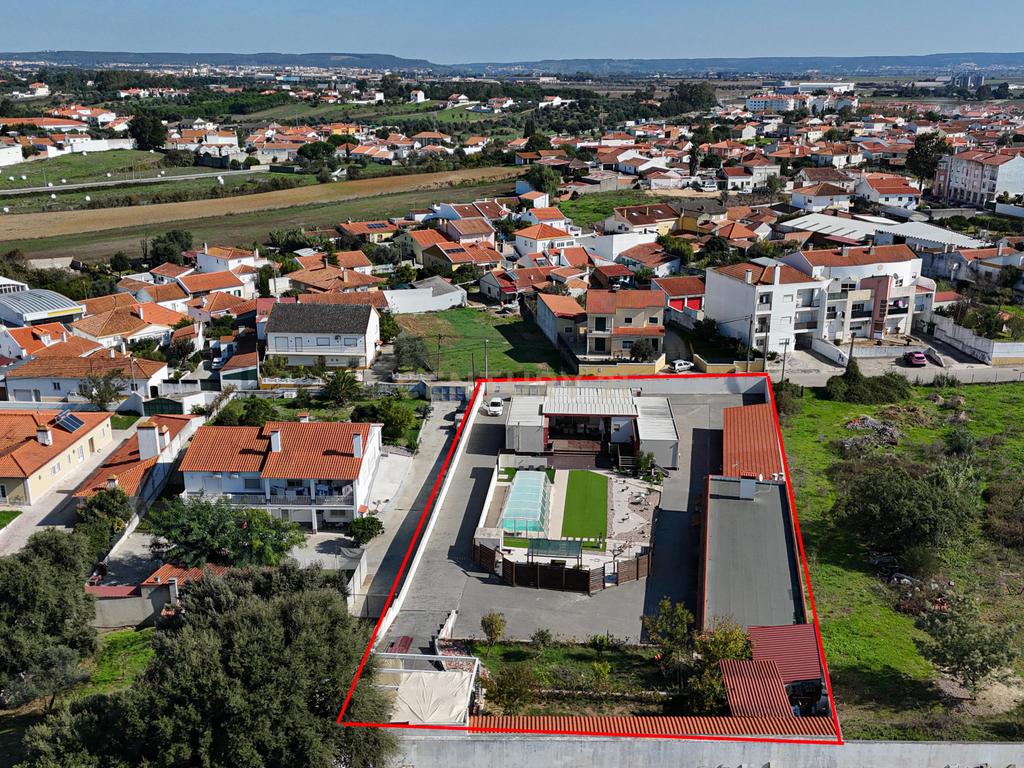 Moradia Independente com Piscina aquecida, Anexos e 3 BOXs (Riachos) - Image 88