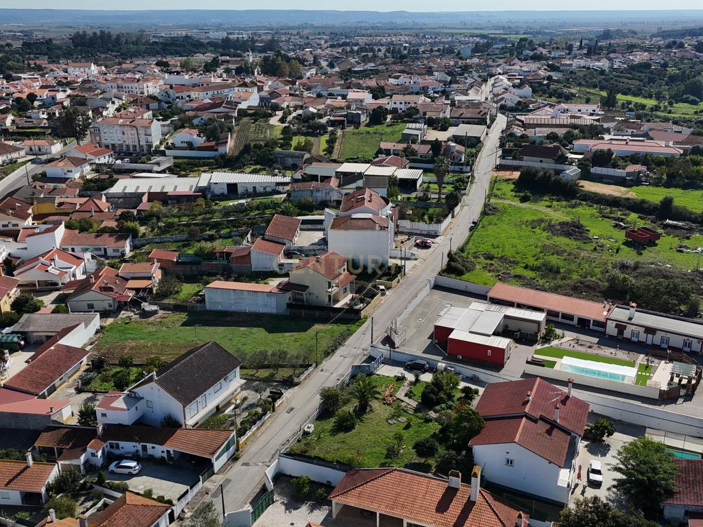 Moradia Independente com Piscina aquecida, Anexos e 3 BOXs (Riachos) - Image 89