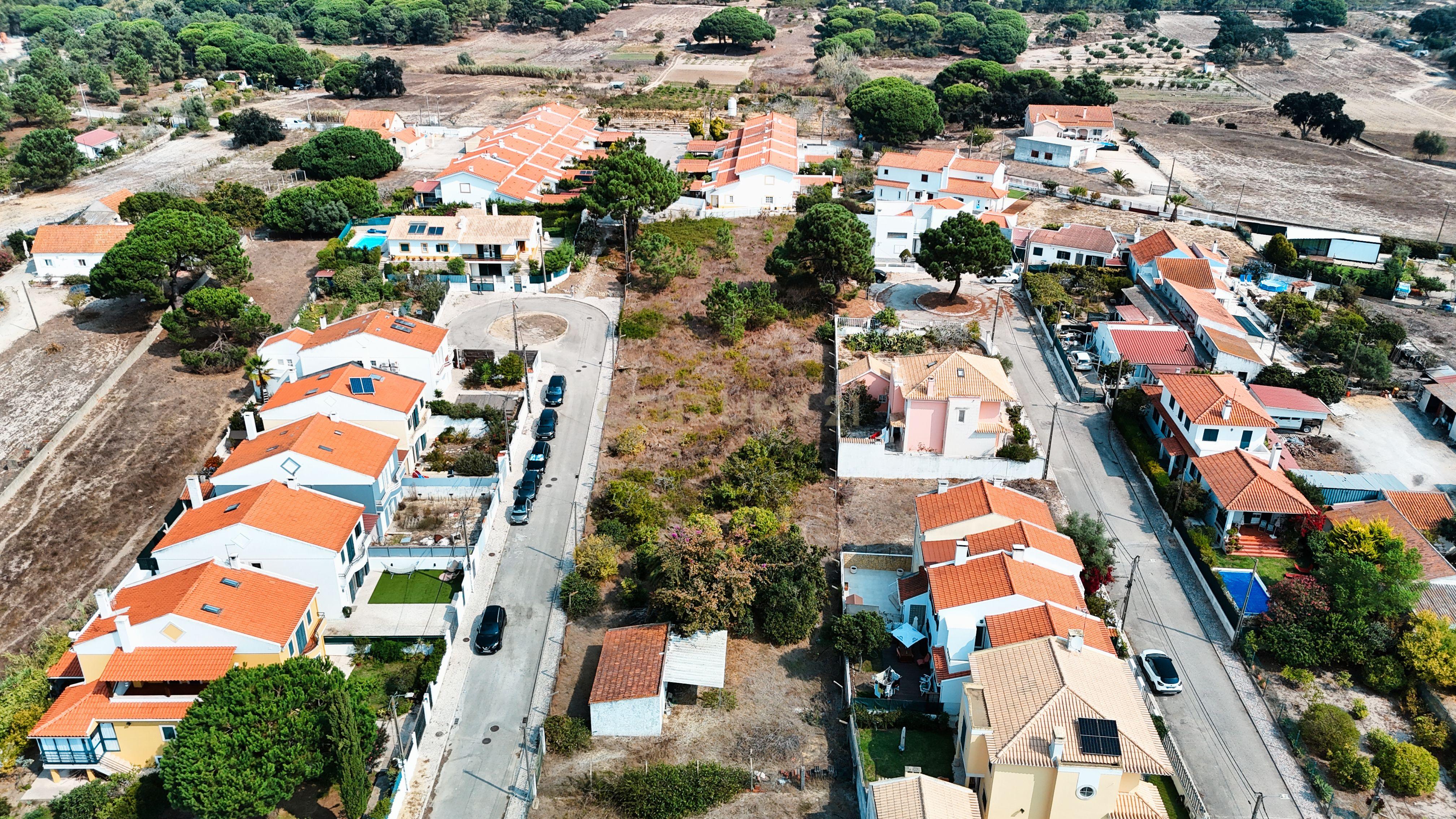 Venda de Terreno Alfarim - Image 1