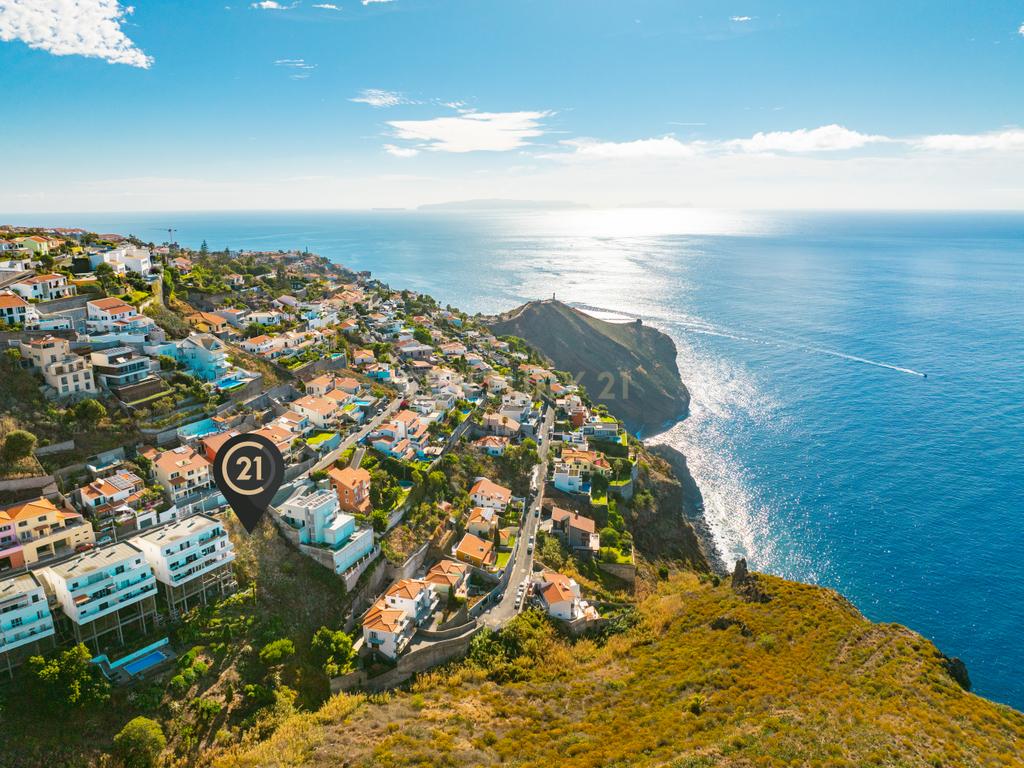 Terreno Urbano à Venda - 760 m² - Garajau, Madeira - Image 1