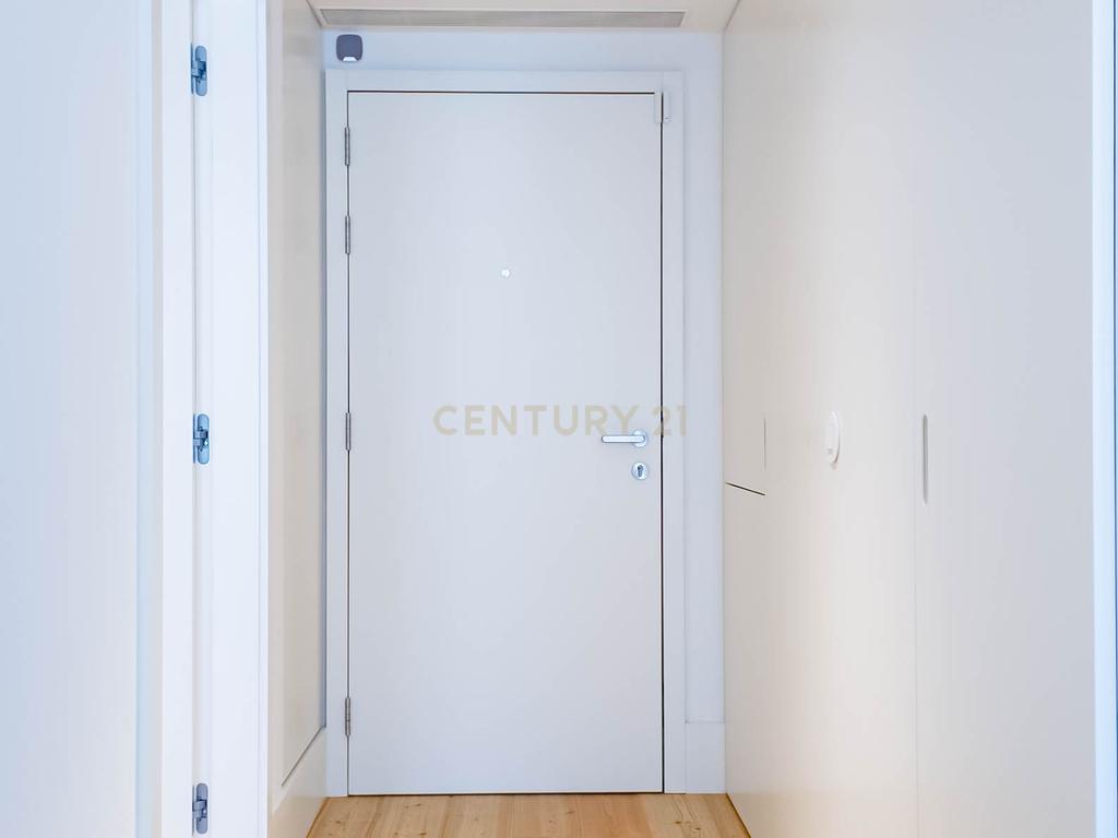 Apartamento T1 Novo I Condomínio Bonjardim I Arrendamento - Image 16