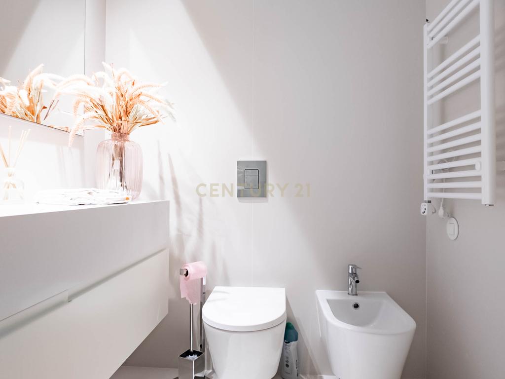 Apartamento T1 Novo I Condomínio Bonjardim I Arrendamento - Image 11