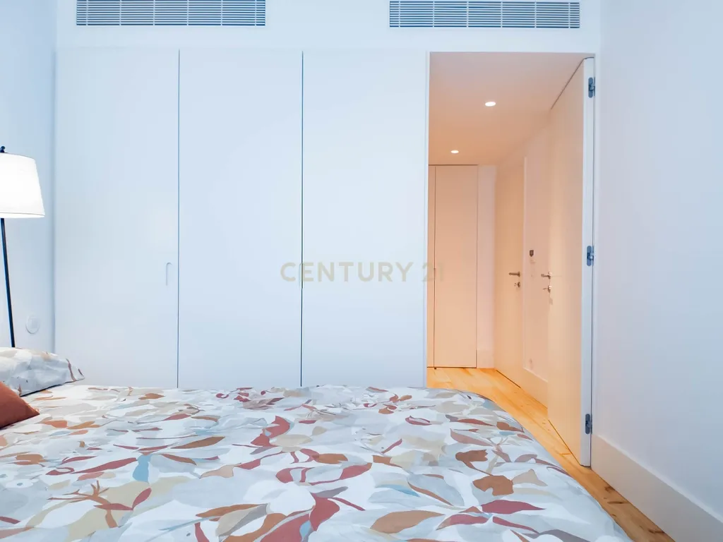 Apartamento T1 Novo I Condomínio Bonjardim I Arrendamento - Image 15