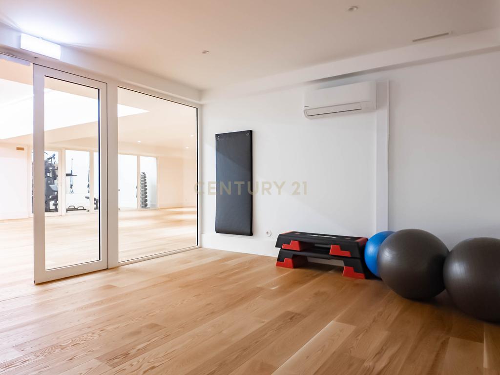 Apartamento T1 Novo I Condomínio Bonjardim I Arrendamento - Image 23