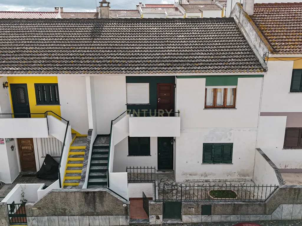 Andar de Moradia T2 em Nossa Senhora das Neves. - Image 28