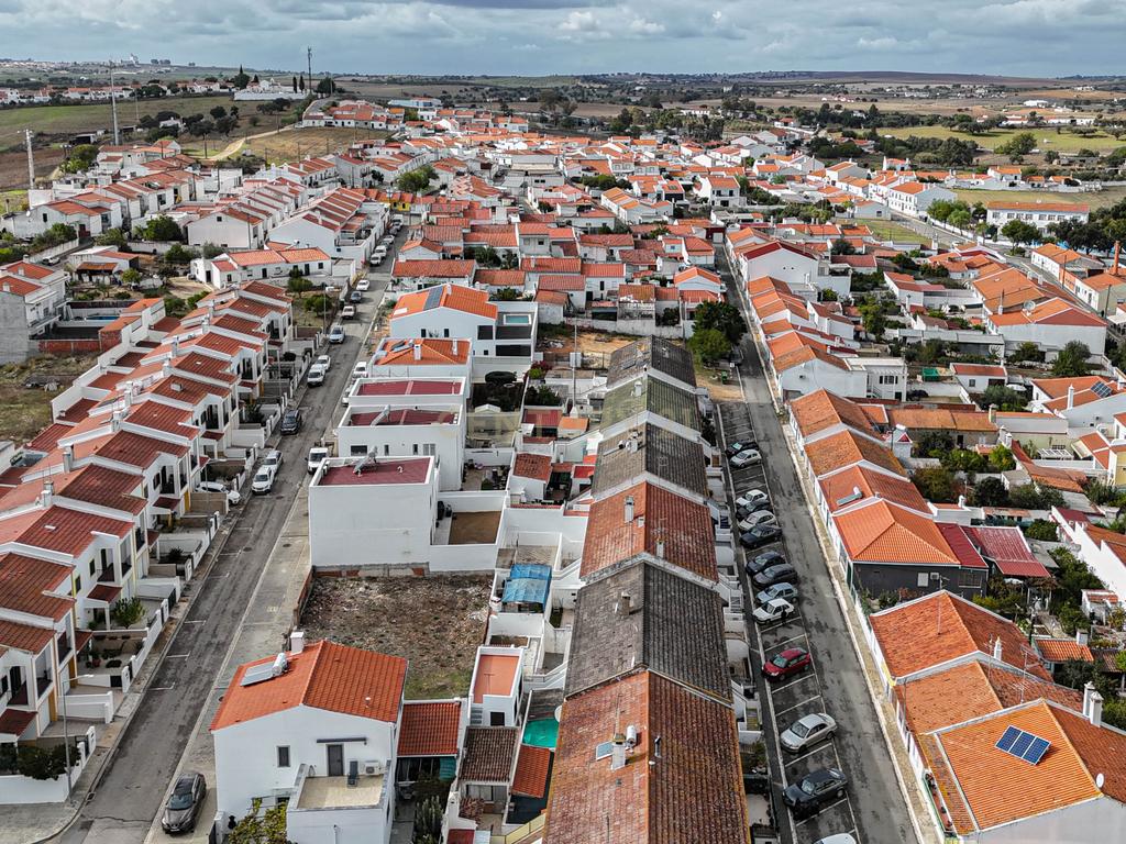 Andar de Moradia T2 em Nossa Senhora das Neves. - Image 39