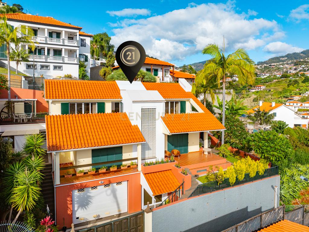Fantástica moradia T4 no Funchal para quem procura um estilo de vida relaxante e de qualidade na ilha da Madeira.🏡 - Image 24