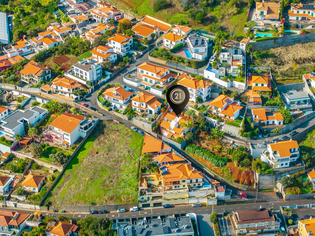 Fantástica moradia T4 no Funchal para quem procura um estilo de vida relaxante e de qualidade na ilha da Madeira.🏡 - Image 26