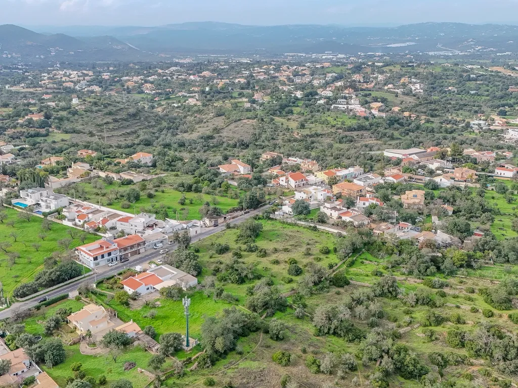 Terreno Urbano de 3290 m2 com PIP aprovado pra Moradia de Luxo na Estrada Vale Formosa, Almancil , Algarve - Image 20