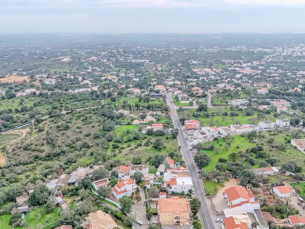 Terreno Urbano de 3290 m2 com PIP aprovado pra Moradia de Luxo na Estrada Vale Formosa, Almancil , Algarve - Image 19