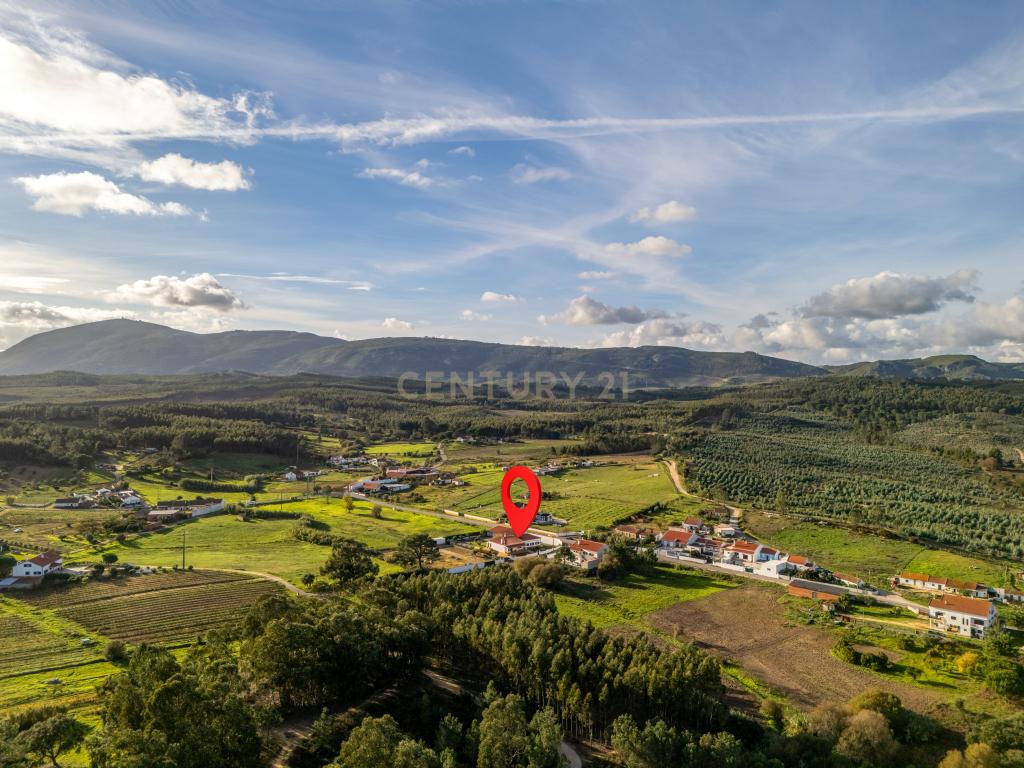Moradia Típica Portuguesa com Jardim e Terrenos Privados – Alcoentre, Azambuja - Image 59